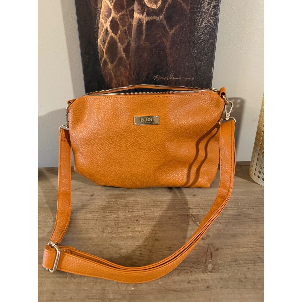 BCBG Paris Orange Faux Leather‎ Crossbody Bag Adjustable Strap Zip Top